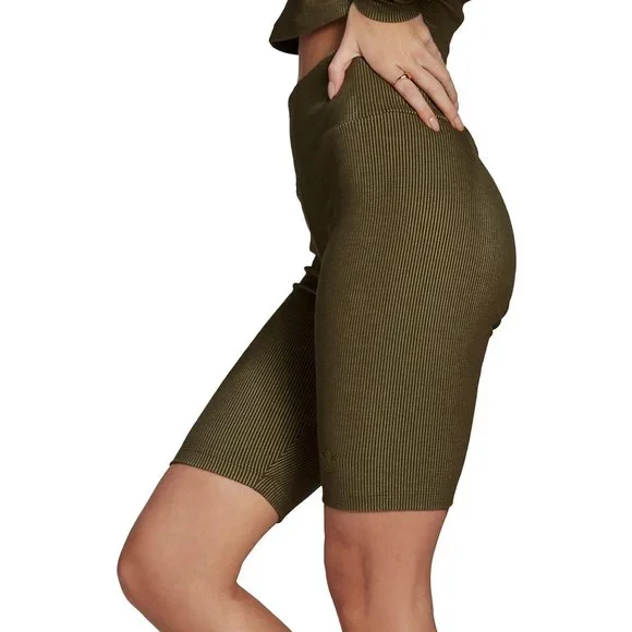 NWT adidas Originals Women's Outdoor Utility Short Leggings - Picture 4 of 8